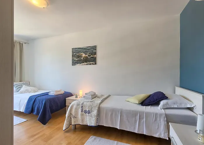 빌라 Nina Tar-Vabriga