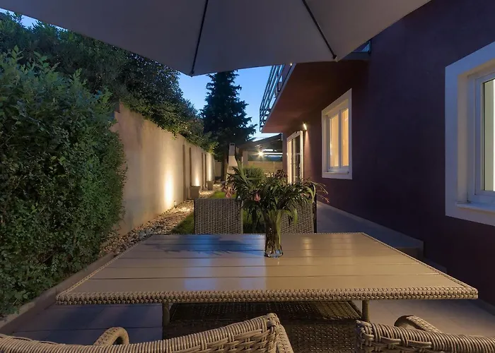 빌라 Nina Tar-Vabriga