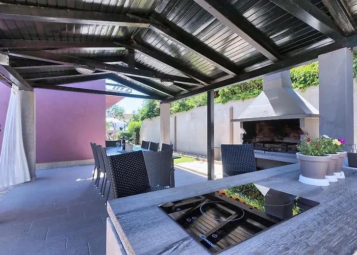 빌라 Nina Tar-Vabriga