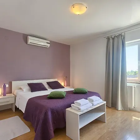 Nina Villa Tar-Vabriga